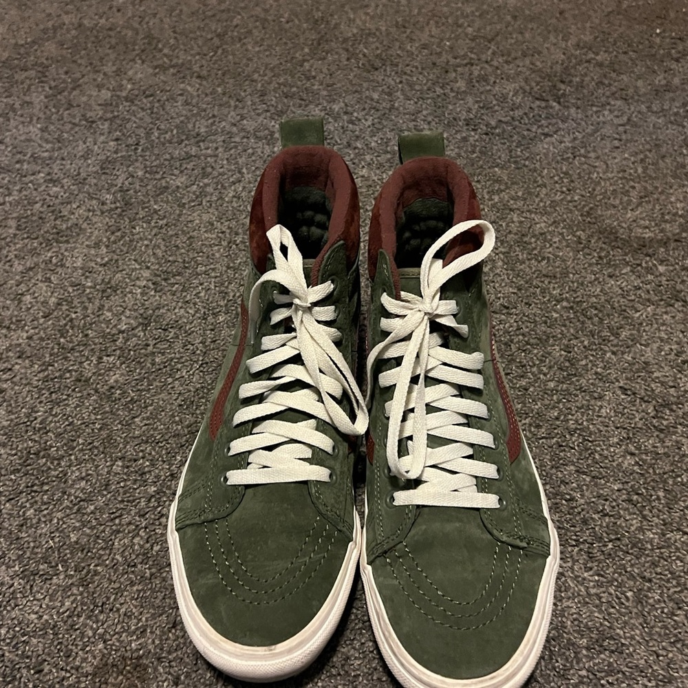 Vans Green and Brown Sneakers Classic Low-Top Style - Picture 5 of 10